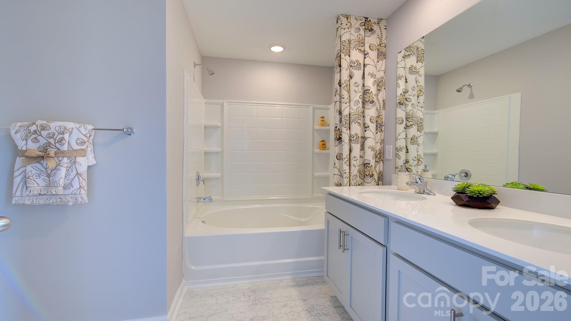33 Ridgehaven Way Waynesville NC 28786