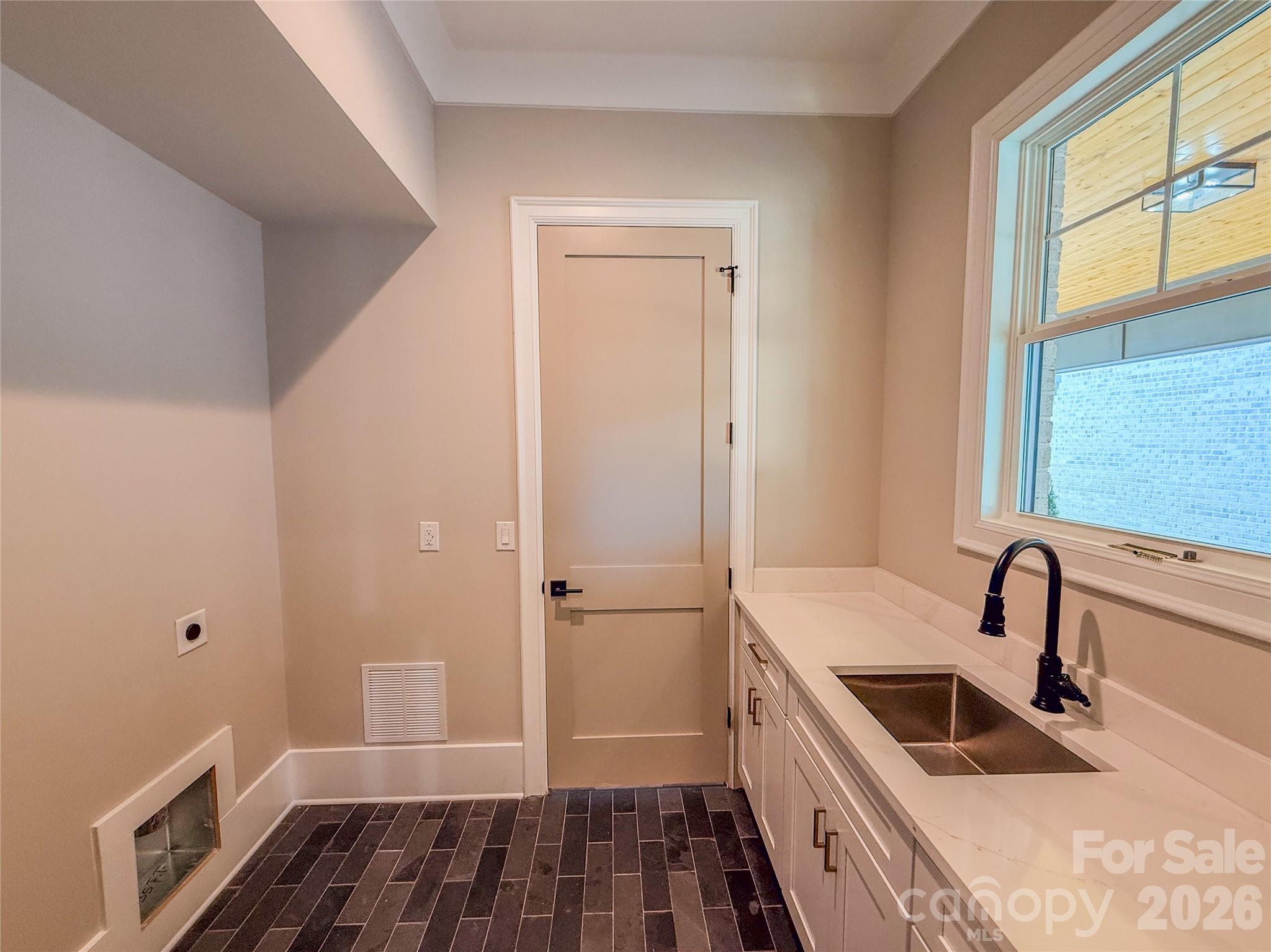4822 Walker Road Charlotte NC 28211