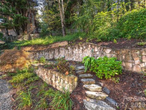 101 Skyview Drive Asheville NC 28804