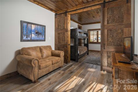 72 Golden Eagle Trail Banner Elk NC 28622