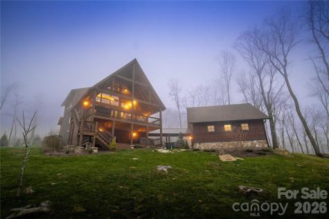 72 Golden Eagle Trail Banner Elk NC 28622