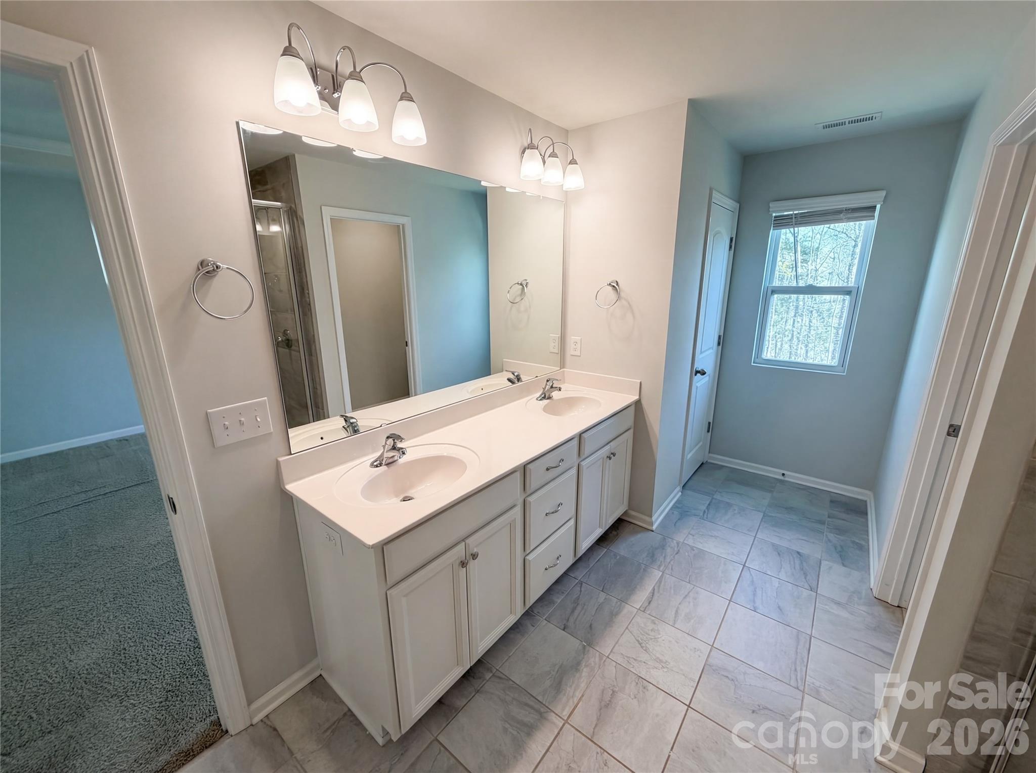 11122 Chalkbark Lane Charlotte NC 28262