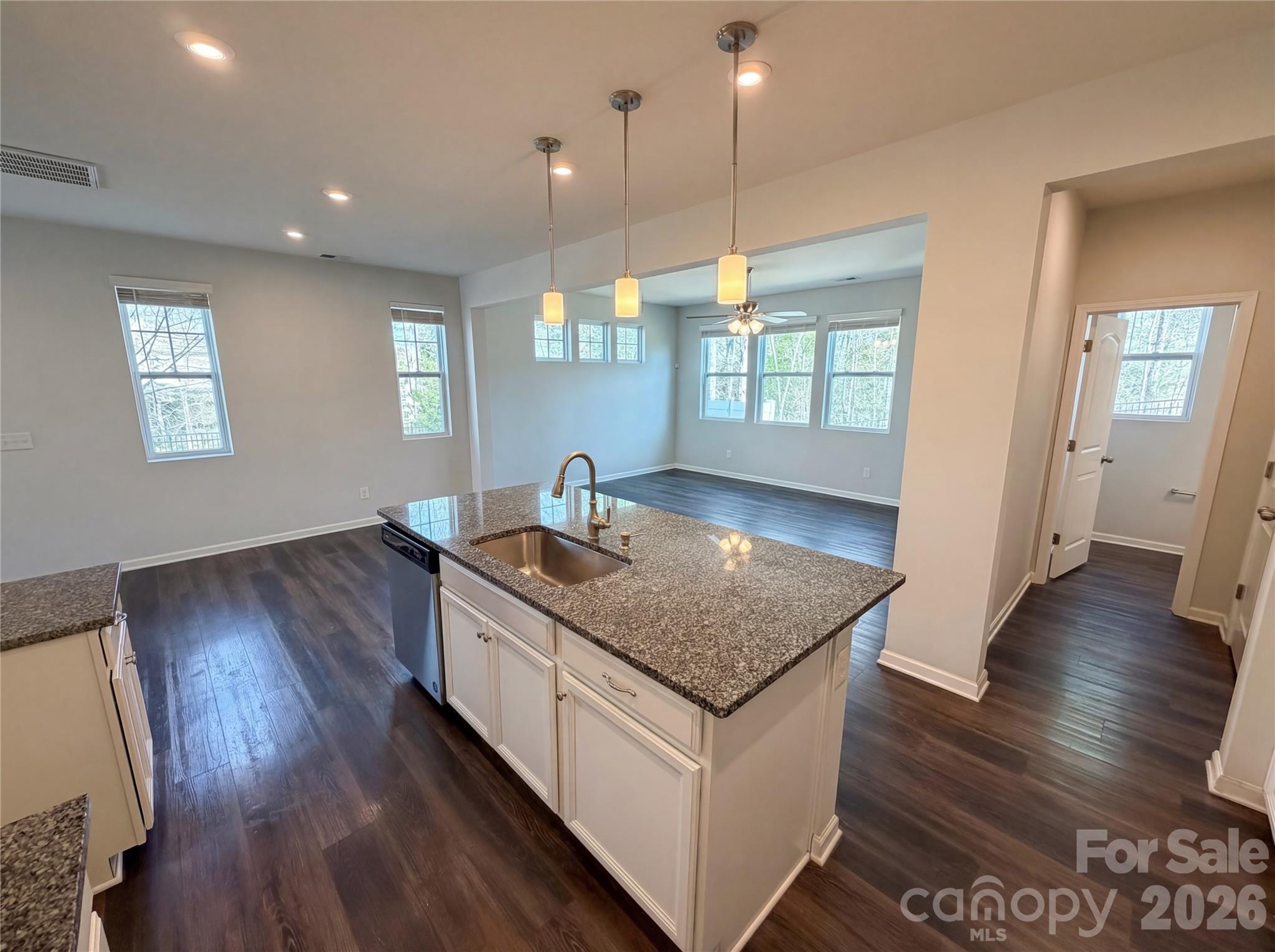 11122 Chalkbark Lane Charlotte NC 28262