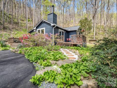 1586 Skyuka Mountain Road Columbus NC 28722