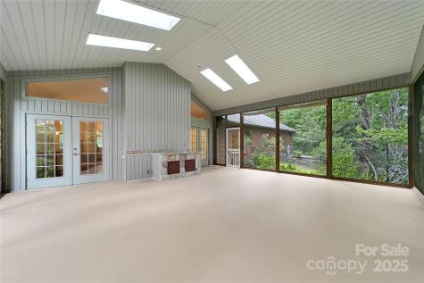 273 Inoli Circle Brevard NC 28712