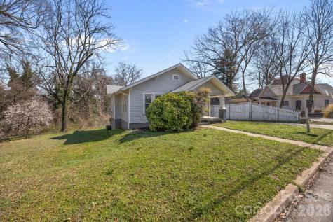 127 S Patterson Street Statesville NC 28677