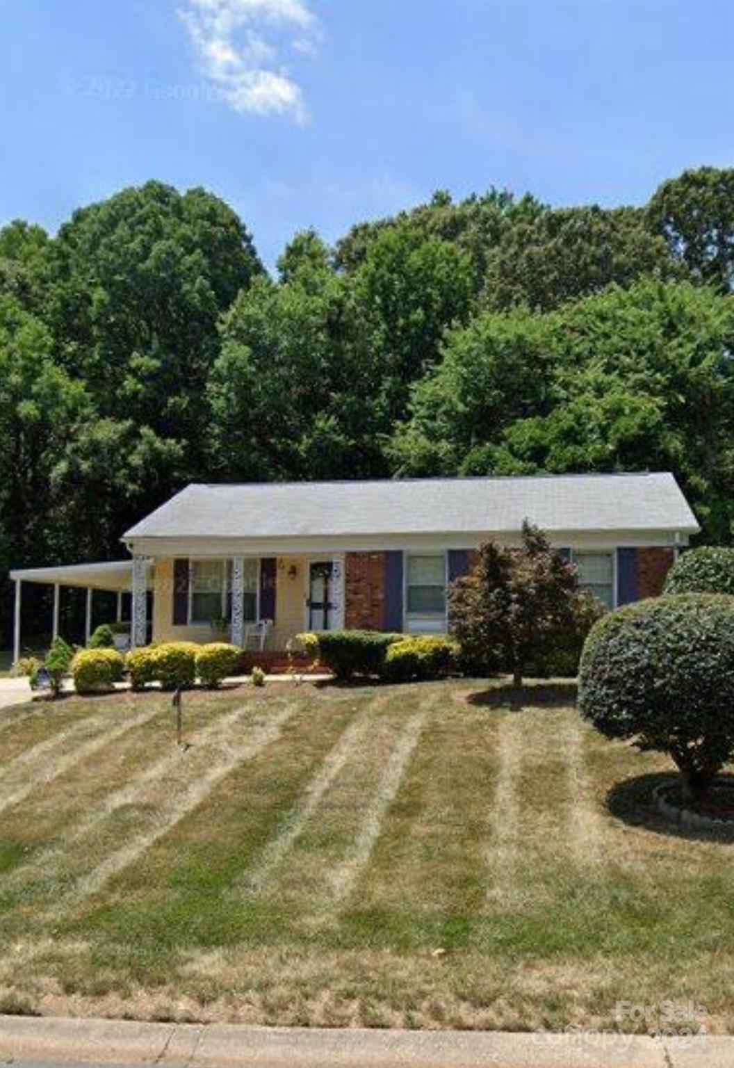 636 Fawnbrook Lane Charlotte NC 28217