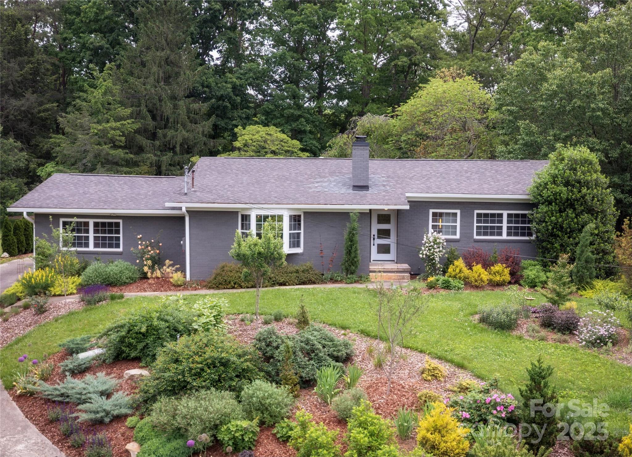 59 Dogwood Grove Asheville NC 28805