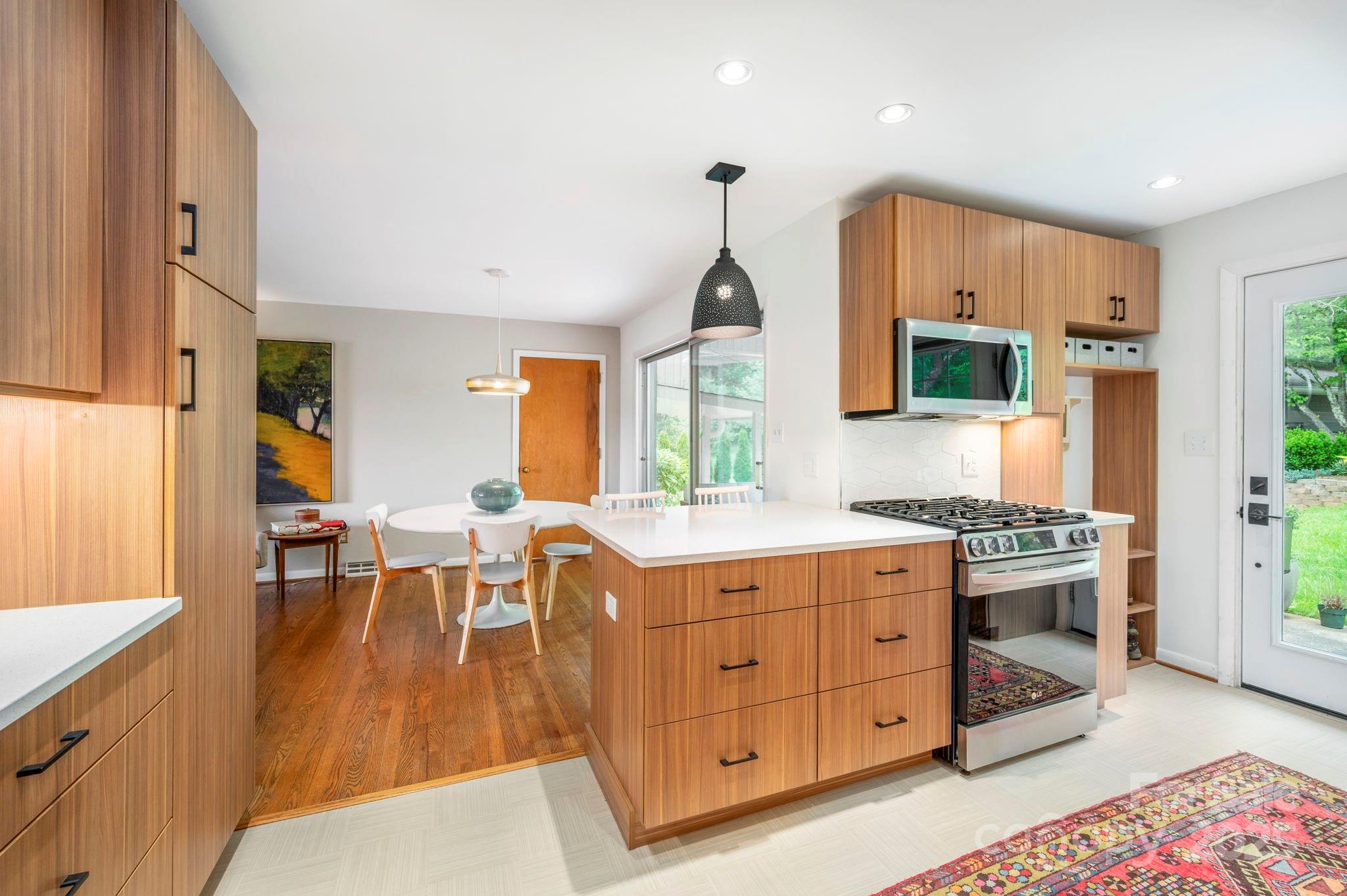 59 Dogwood Grove Asheville NC 28805