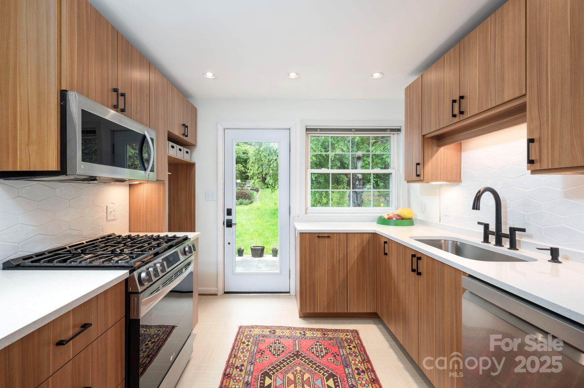 59 Dogwood Grove Asheville NC 28805