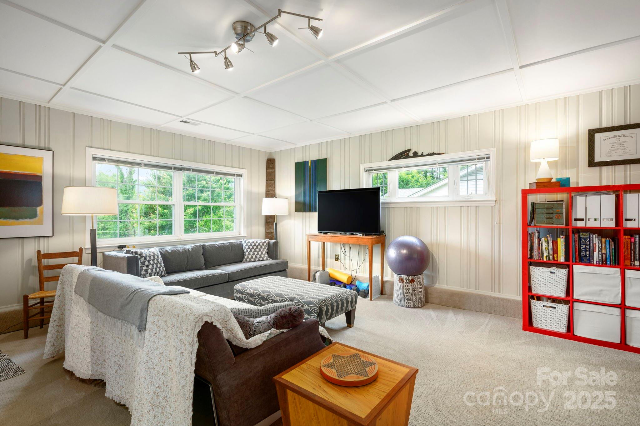 59 Dogwood Grove Asheville NC 28805