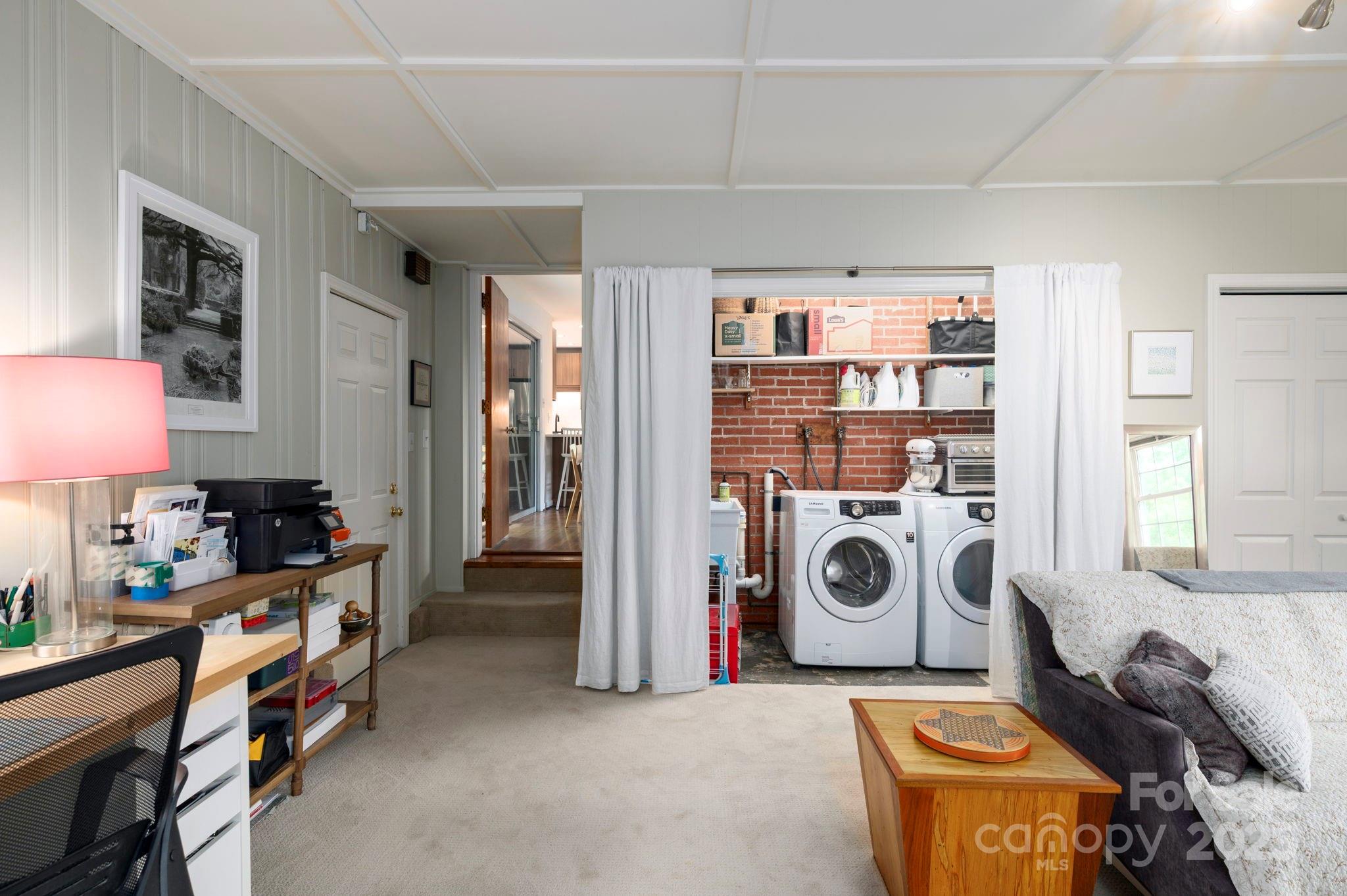 59 Dogwood Grove Asheville NC 28805