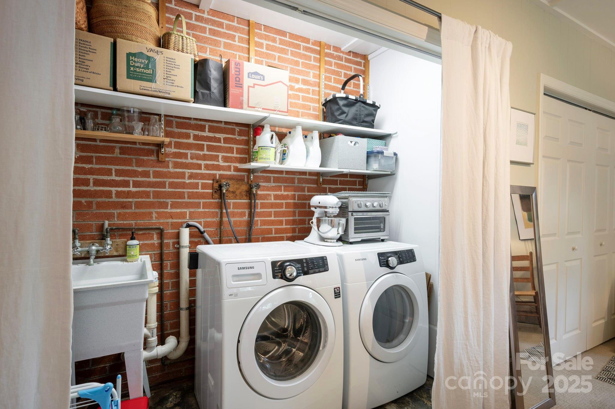 59 Dogwood Grove Asheville NC 28805