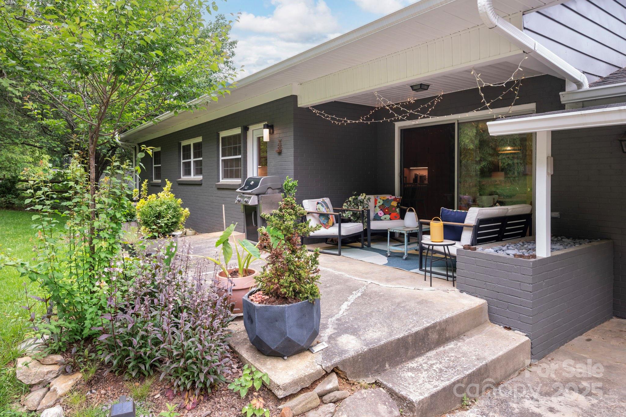 59 Dogwood Grove Asheville NC 28805