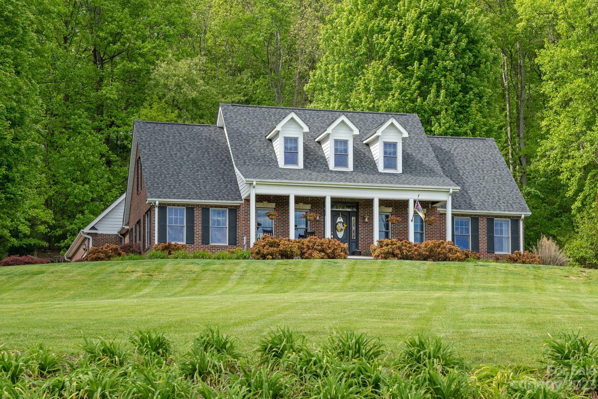 56 W Chasis Court Mills River NC 28759