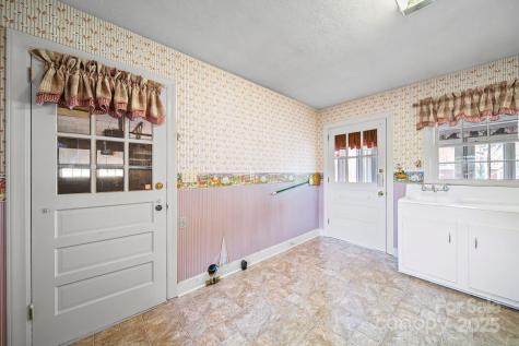 1223 Walker Road Mount Pleasant NC 28124