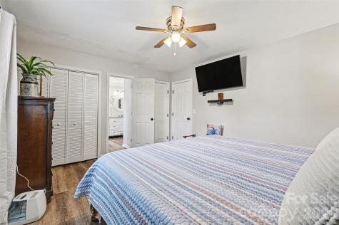 3545 Yorkland Drive Hickory NC 28601