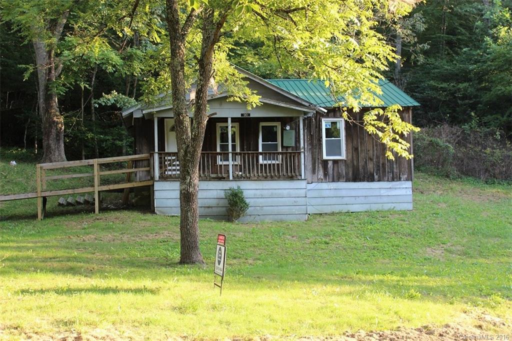 90 Mine Branch Road Burnsville NC 28714