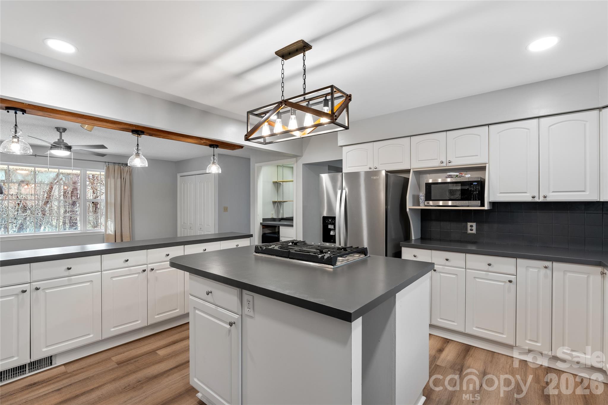 177 Country Road Brevard NC 28712
