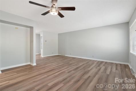 177 Country Road Brevard NC 28712