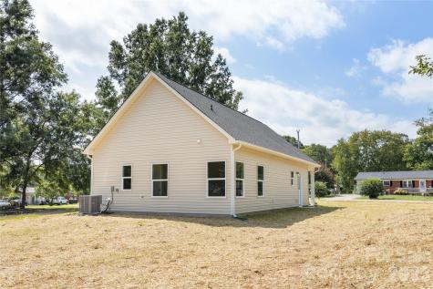 6625 Tracy Avenue Charlotte NC 28214