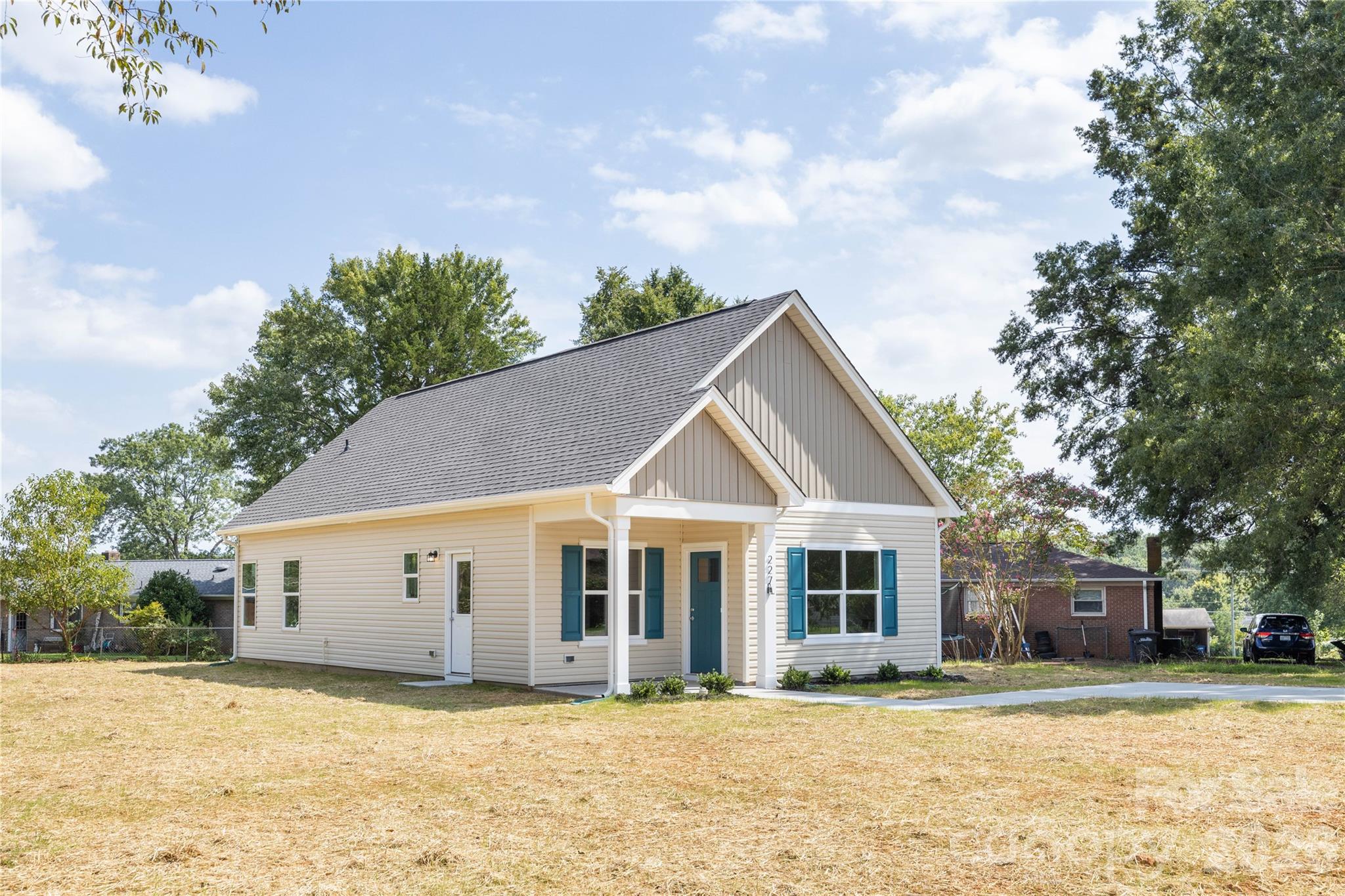 6625 Tracy Avenue Charlotte NC 28214