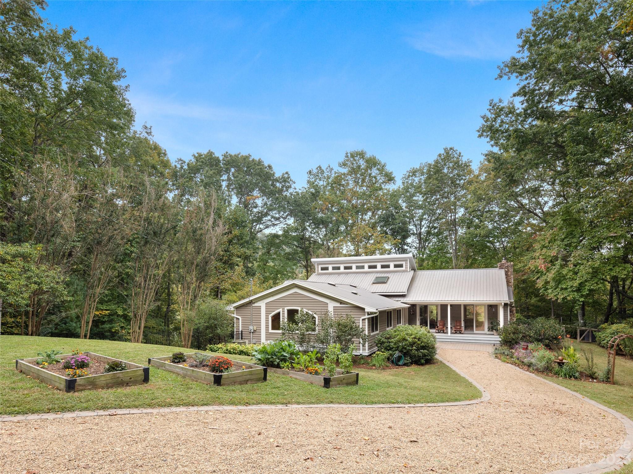 672 Garren Creek Road Fairview NC 28730