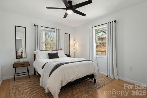4 Lynnette Drive Fairview NC 28730