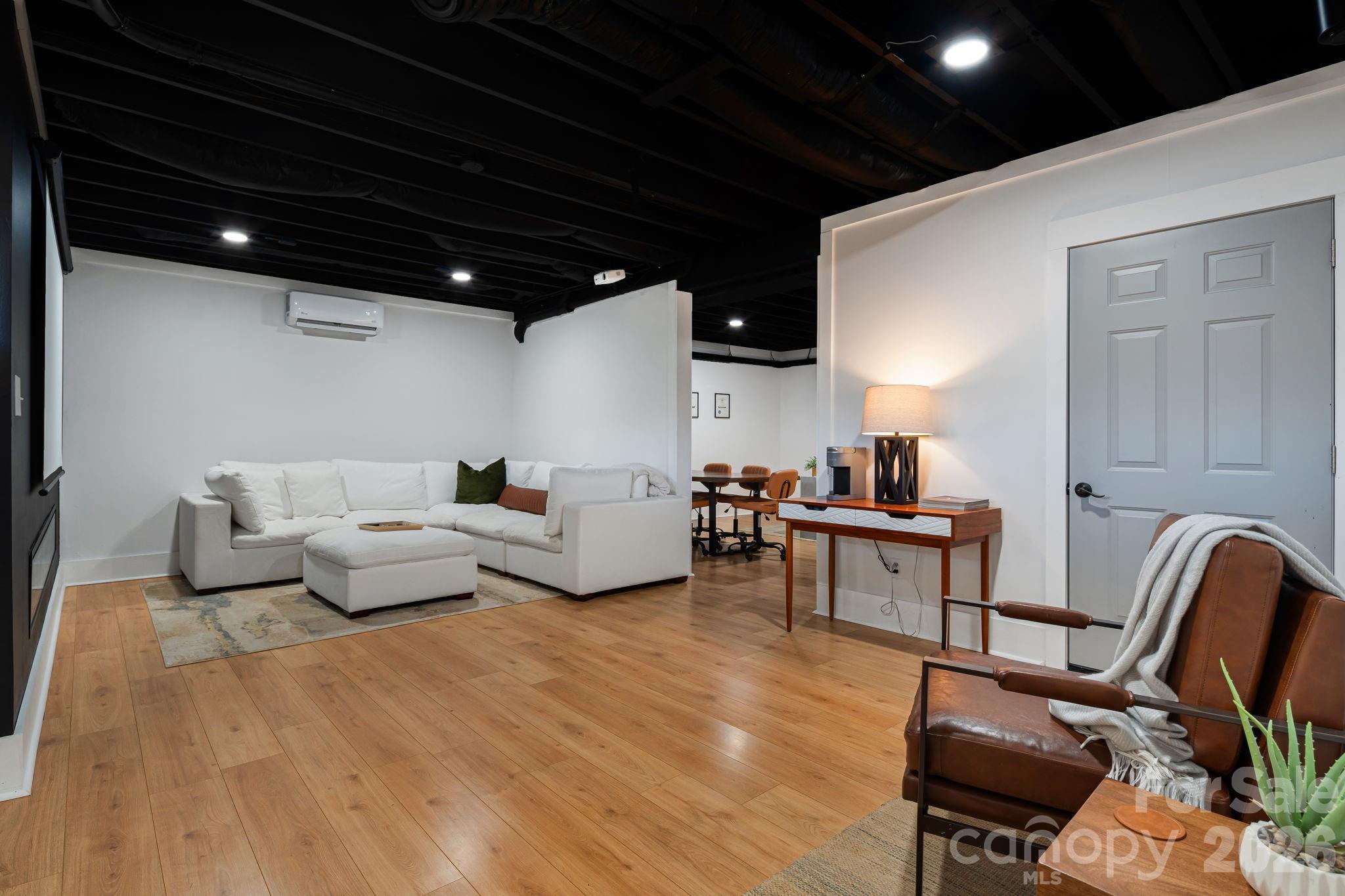 4 Lynnette Drive Fairview NC 28730