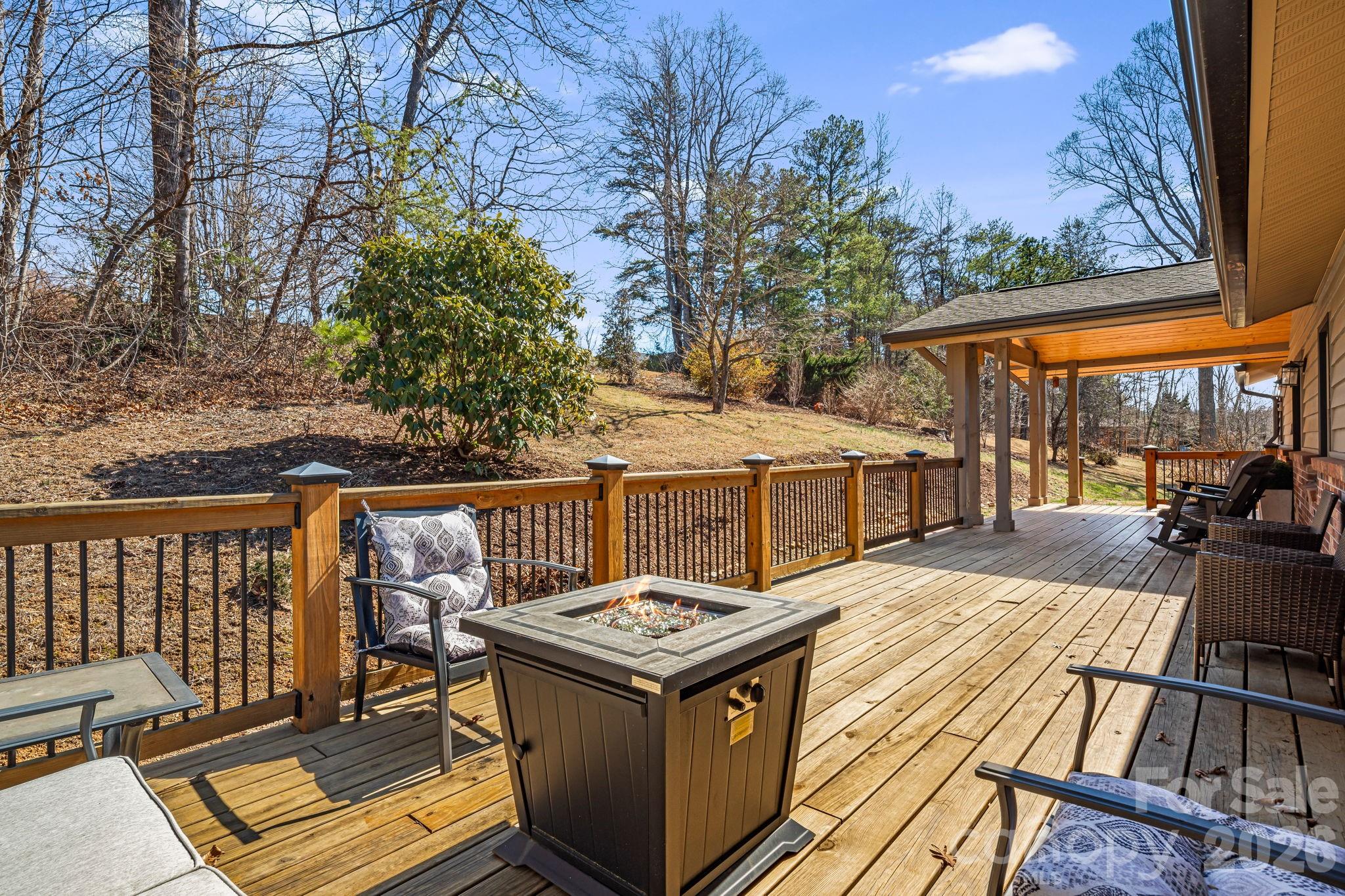 4 Lynnette Drive Fairview NC 28730