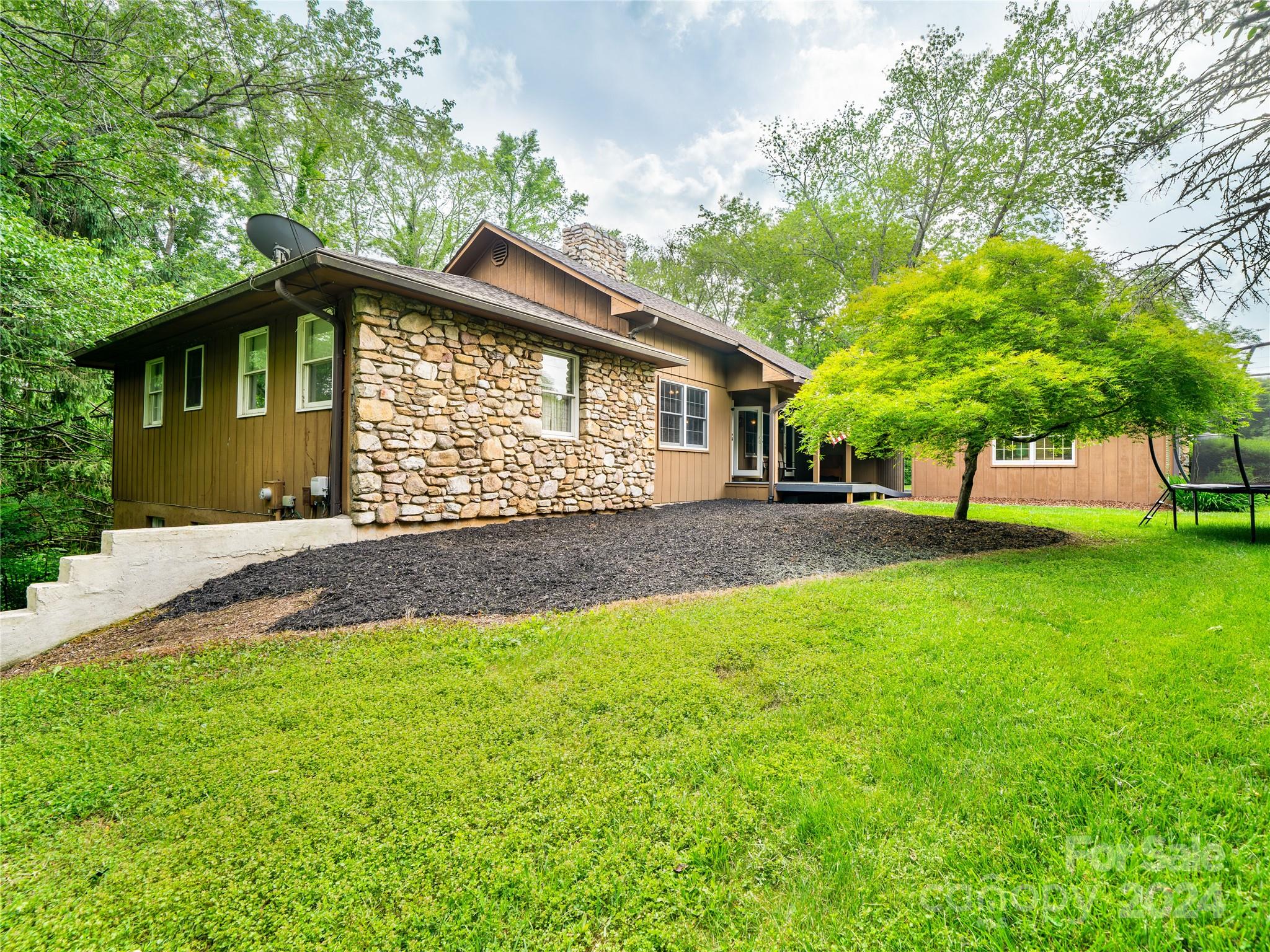 174 School House Road Mills River NC 28759