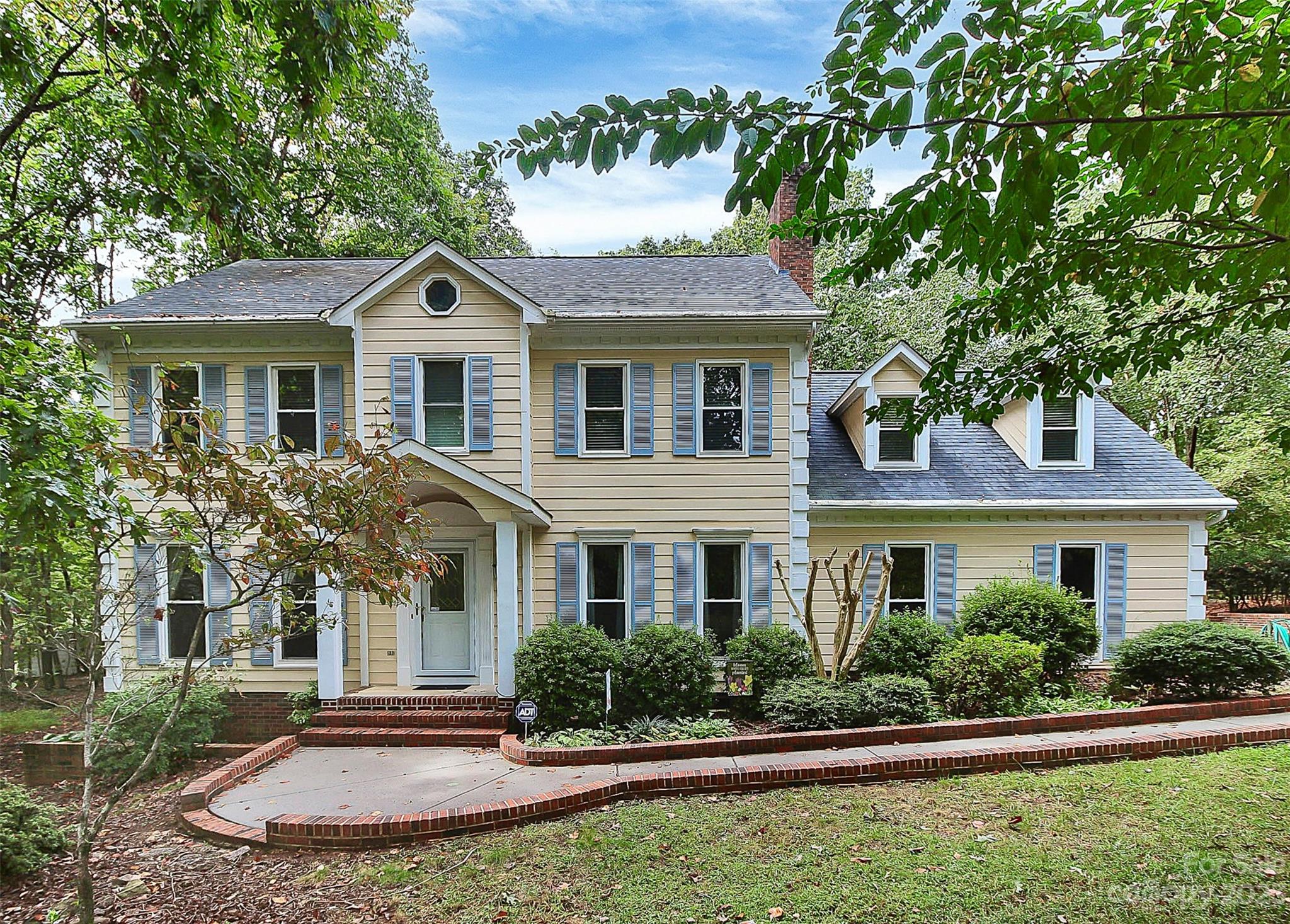 4600 Sarandon Court Charlotte NC 28215