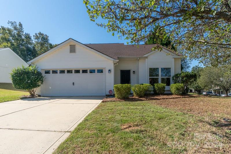 4051 Cedarbark Drive Matthews NC 28105