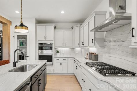 3808 Dahlia Drive Harrisburg NC 28075