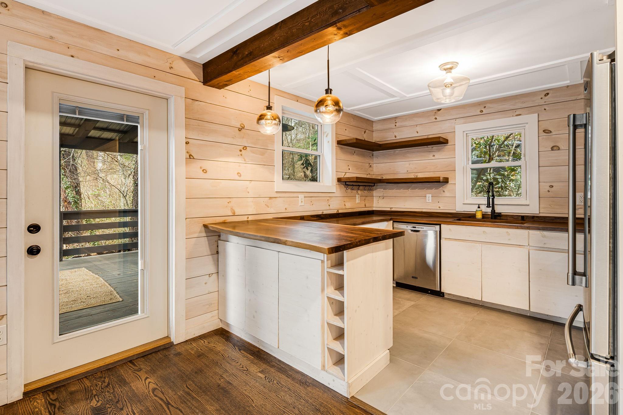 61 White Dogwood Lane Lake Junaluska NC 28745