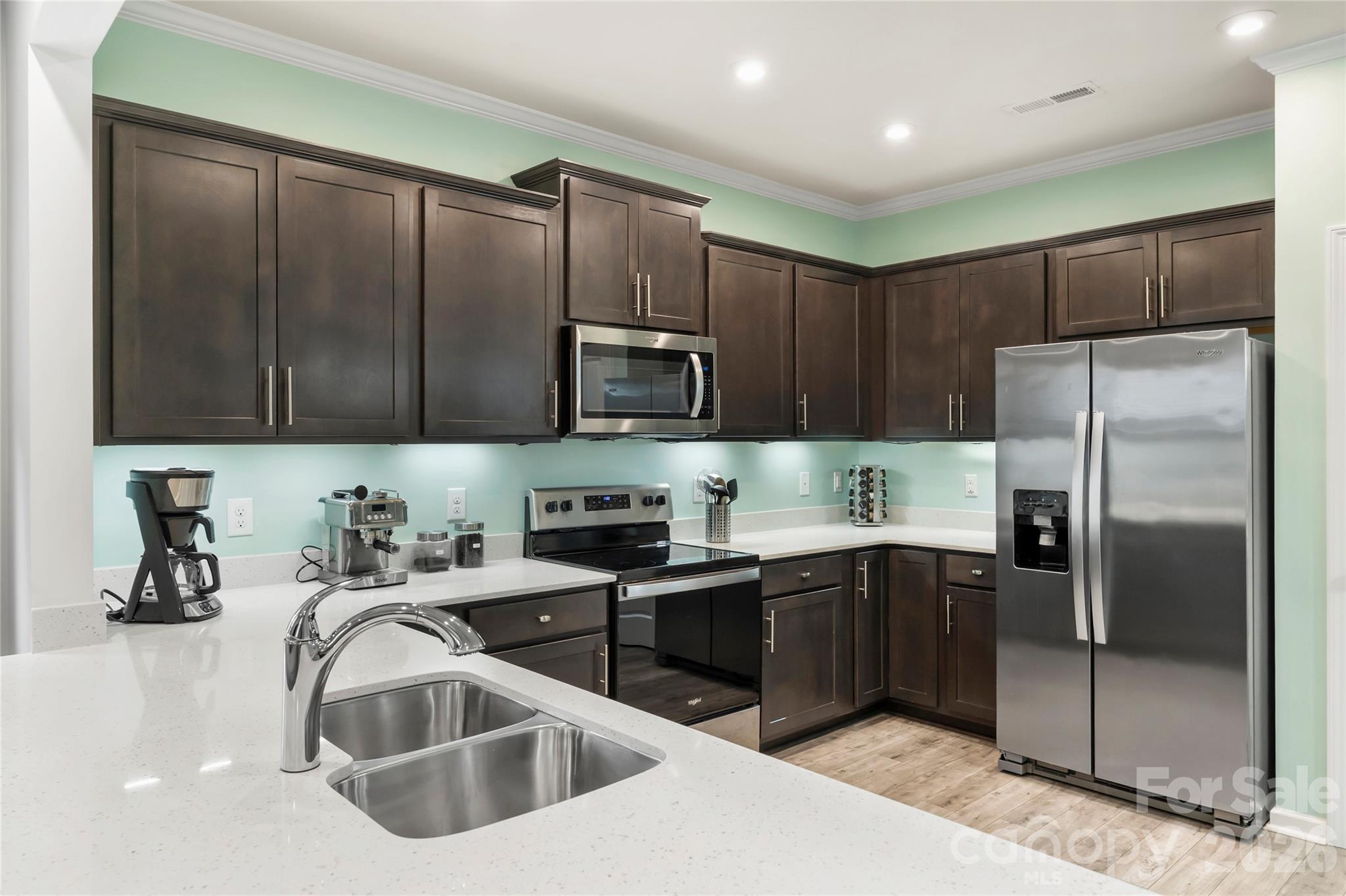 1530 Starmount Cove Lane Charlotte NC 28210