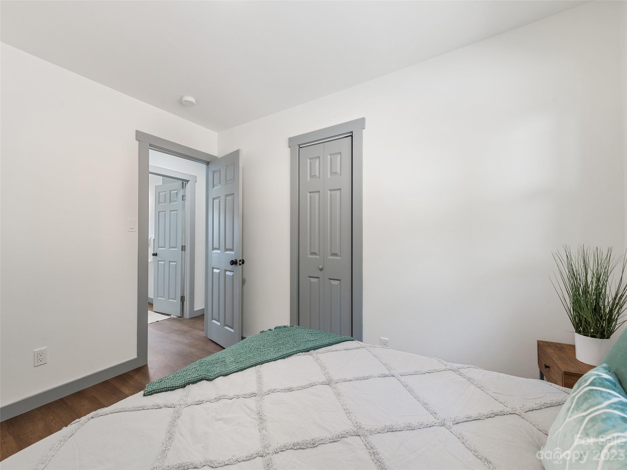12 Pine Burr Road Asheville NC 28806