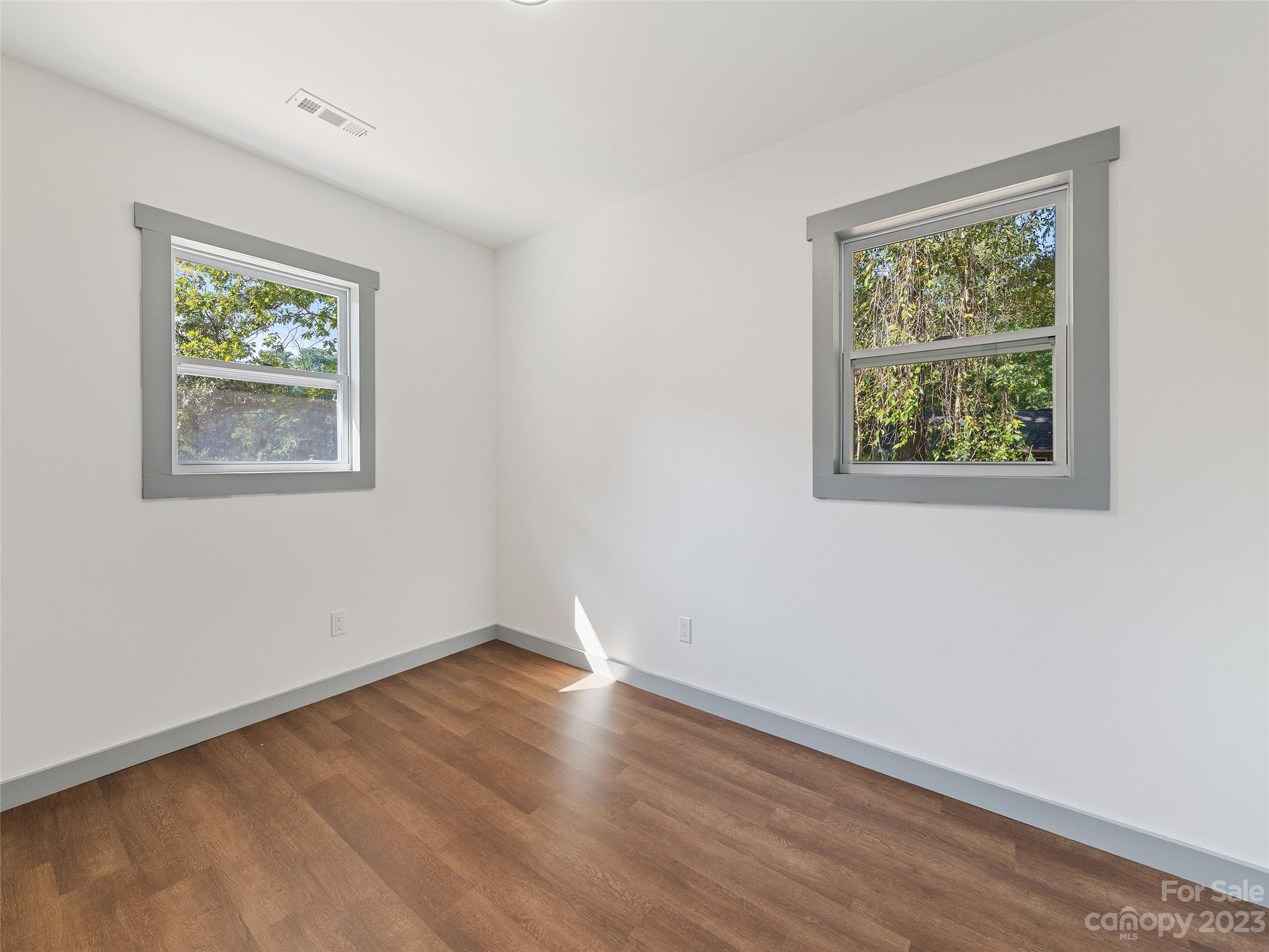 12 Pine Burr Road Asheville NC 28806