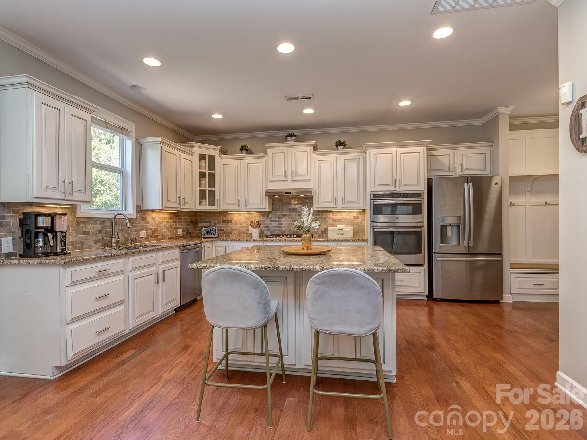 2008 Shalford Lane Matthews NC 28104