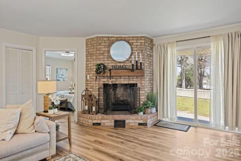 3368 Old Glenola Road Archdale NC 27263