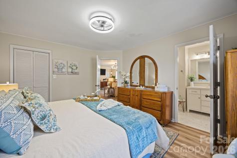3368 Old Glenola Road Archdale NC 27263