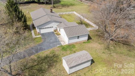 3368 Old Glenola Road Archdale NC 27263