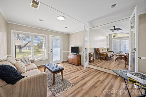 3368 Old Glenola Road Archdale NC 27263
