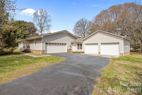 3368 Old Glenola Road Archdale NC 27263