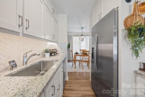 3368 Old Glenola Road Archdale NC 27263