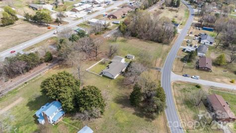 3368 Old Glenola Road Archdale NC 27263