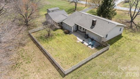 3368 Old Glenola Road Archdale NC 27263