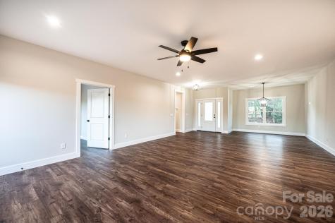 518 Park Way NE Lenoir NC 28645