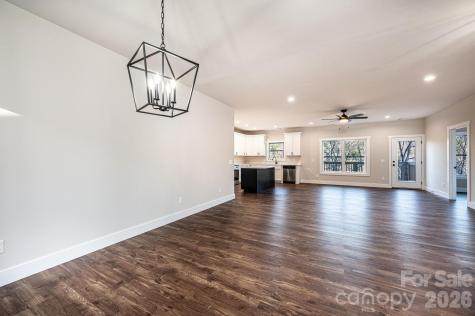 518 Park Way NE Lenoir NC 28645