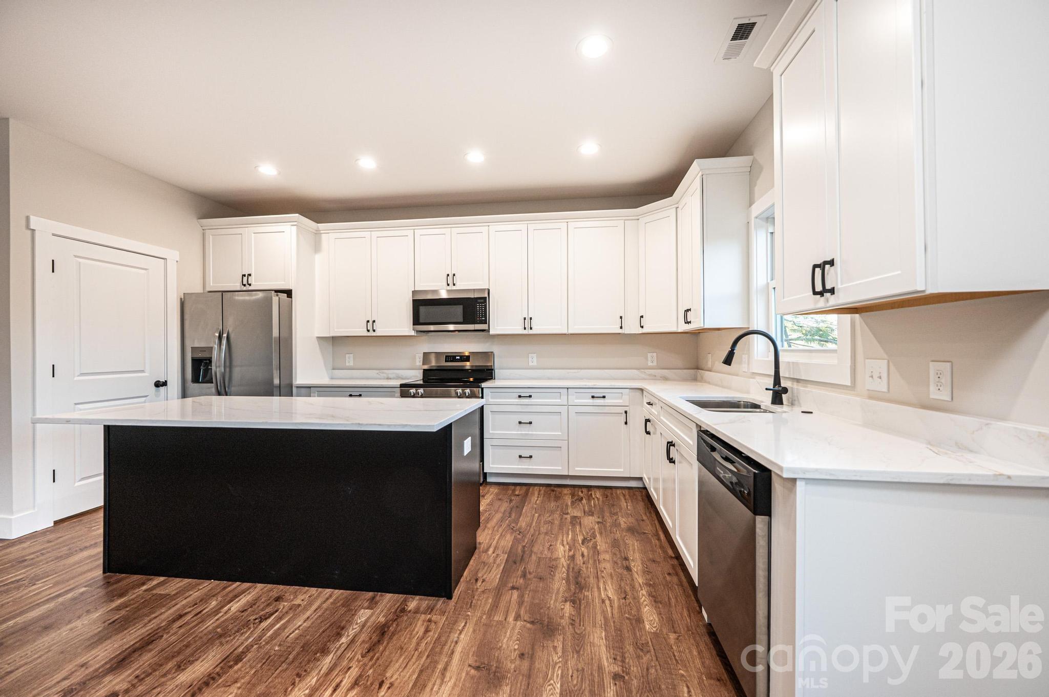 518 Park Way NE Lenoir NC 28645
